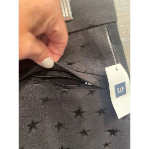 GAP NWT 6 black star embossed skinny ankle pants zip front pockets - Picture 3 of 8